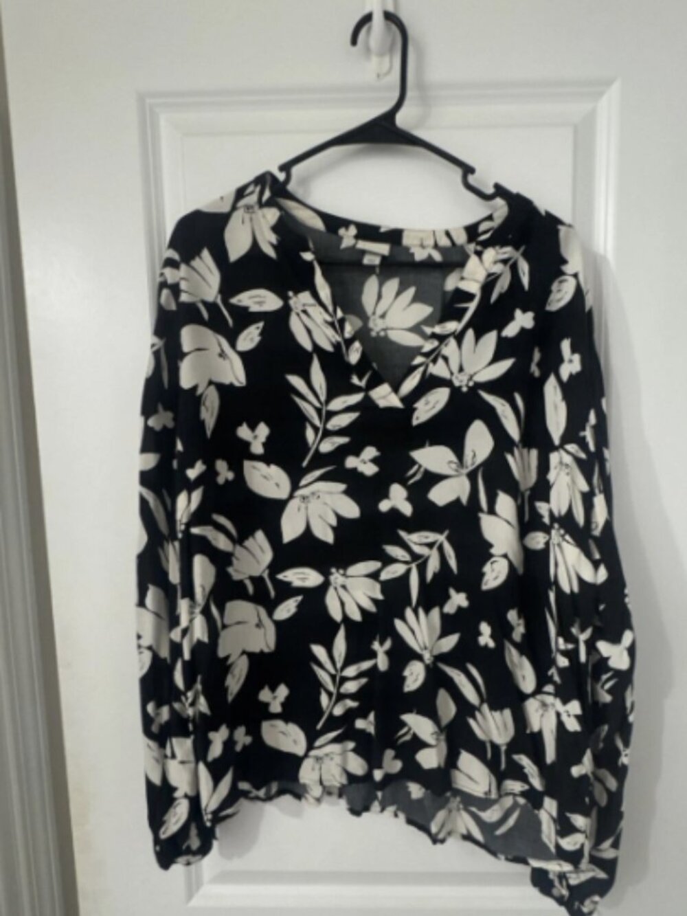 A New Day Floral V-Neck Long Sleeve Blouse